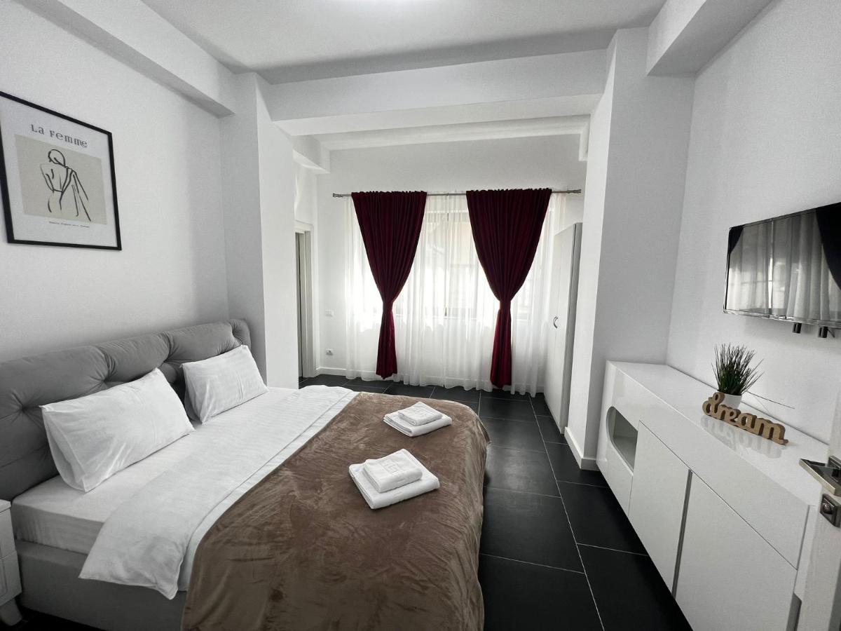 Luxury Cozy Apartments - City Center Suceava Exterior photo